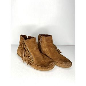 Minnetonka Women's Fringed Brown Leather Moccassin Ankle Boots 7